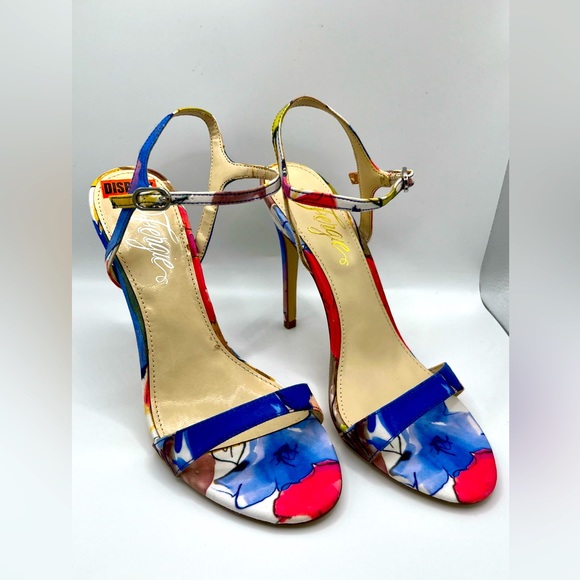 Fergie Shoes - Fergie Dress Sandals. Slightly compromised.